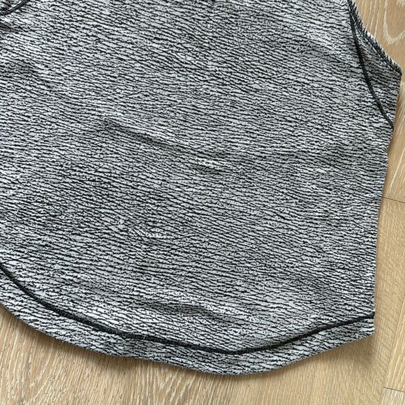 lululemon Long Distance Racerback Tank Pebble Jacquard Sz6 - Picture 6 of 11